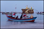 Fishing boat and Gyeiktaw Pagoda