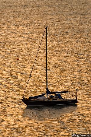 Barrys Bay, Duvauchelle, New Zealand, Akaroa Harbour, backlit, banks peninsula, boat, Neuseeland