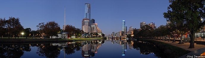 Australia, Victoria, Melbourne, artificial light, blue hour, river, reflexion, Australien, Down Under