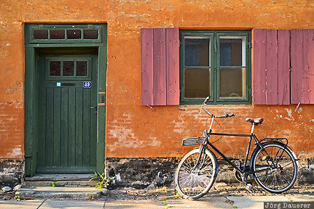 Nyboder Bicycle Copenhagen, Capital Region, Denmark, DNK, Bicycle, door, evening light, Dänemark, Daenemark