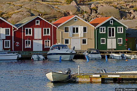 Smögen, SWE, Sweden, Västra Götaland, Baltic sea, boats, colorful