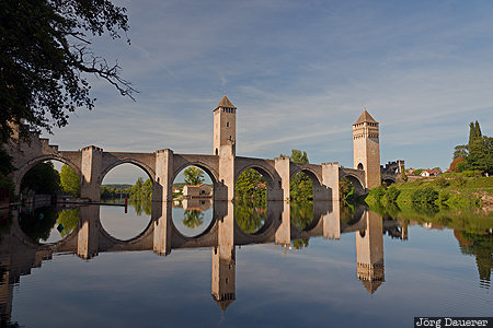 Cahors, FRA, France, Midi-Pyrénées, blue sky, bridge, evening light, Frankreich