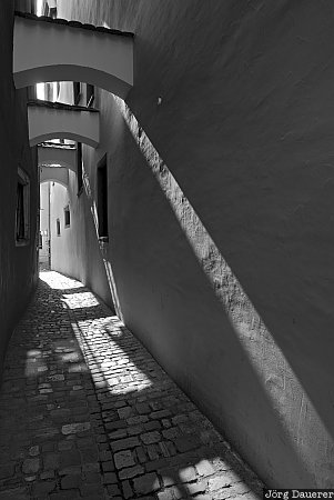 Germany, Regensburg, alley, back-lit, Bavaria, shadow, street, Deutschland, Bayern