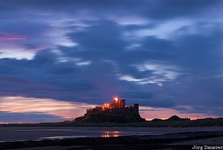 United Kingdom, Northumberland, Bamburgh, sky, red clouds, sunrise, beach, Großbritannien, Vereinigtes Königreich, Grossbritannien, Vereinigtes Koenigreich