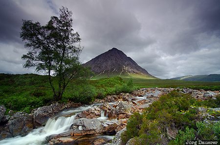 Dalness, Fort William and Ardnamurchan Ward, GBR, Scotland, United Kingdom, Buachaille Etive Mor, creek, Glen Etive, Großbritannien, Vereinigtes Königreich, Schottland, Grossbritannien, Vereinigtes Koenigreich