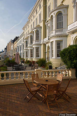 GBR, Llandudno, Llandudno Community, United Kingdom, Wales, buildings, chairs, Großbritannien, Vereinigtes Königreich, Grossbritannien, Vereinigtes Koenigreich