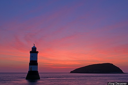 GBR, Llangoed Community, Penmon, United Kingdom, Wales, colorful clouds, island, Isle of Anglesey, Großbritannien, Vereinigtes Königreich, Grossbritannien, Vereinigtes Koenigreich