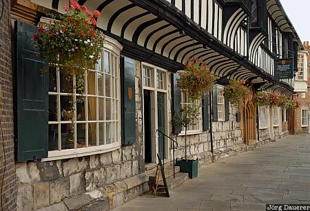 United Kingdom, York, Yorkshire, alley, door, facade, half-timbered, Großbritannien, Vereinigtes Königreich, Grossbritannien, Vereinigtes Koenigreich