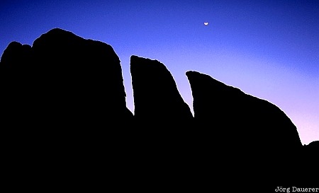 Alabama Hills, moon, evening, silhouette, Owens Valley, California, United States, USA, Vereinigte Staten, Kalifornien, CA
