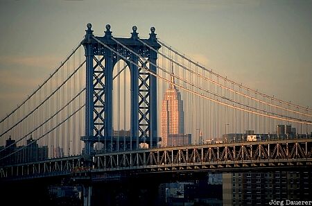 Manhattan Bridge, west pillar, empire state building, Brooklyn Bridge, New York, Manhattan, United States, USA, Vereinigte Staten, NY, New York City, Big Apple