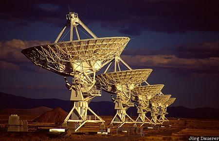 VLA, Very Large Array, Radio Astronomy Observatory, New Mexico, evening light, Plains of San Agustin, Magdalena, United States, USA, Vereinigte Staten, Neu Mexiko, NM