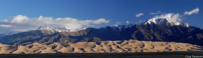 Morning at the Sand Dunes USA, Colorado, Great Sand Dunes National Park, Sangre del Christo Mountains, mountains, sand dunes, sand, United States, Vereinigte Staten