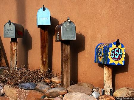 Santa Fe, Adobe, mailboxes, New Mexico, United States, wall, morning light, USA, Vereinigte Staten, Neu Mexiko, NM