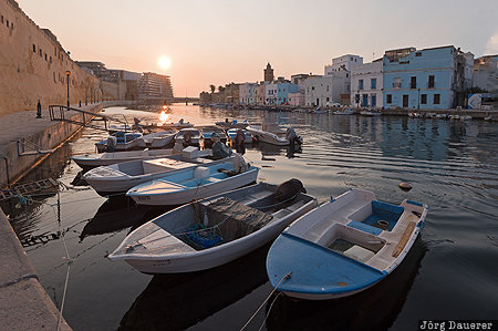Gouvernorat Bizerta, Bizerta, boats, fishing boats, harbour, morning light, old port, Tunisia