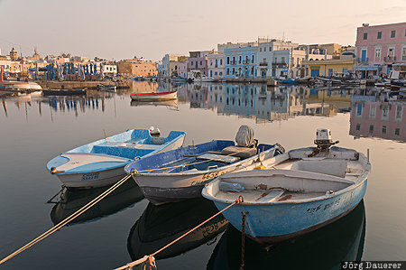 Gouvernorat Bizerta, Bizerta, Bizerte, boats, fishing boats, harbour, morning light, Tunisia